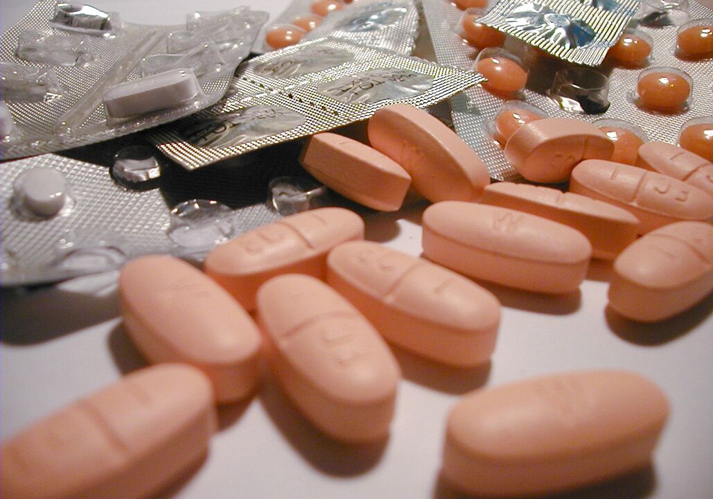 Medikamente gegen zervikale Osteochondrose helfen, Entzündungen und Schmerzen zu beseitigen